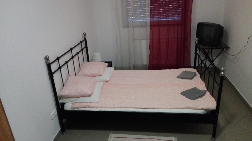 M0 Lakihegy Horgony U 10 Motel Szigetszentmiklos Exterior photo